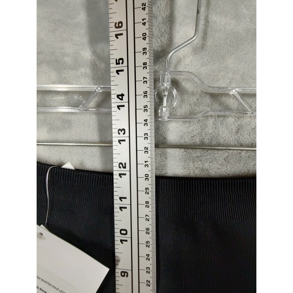 Fabletics Womens High Waisted Solid Leggings Black Seamless XL LG1828728-0001 - Picture 6 of 10